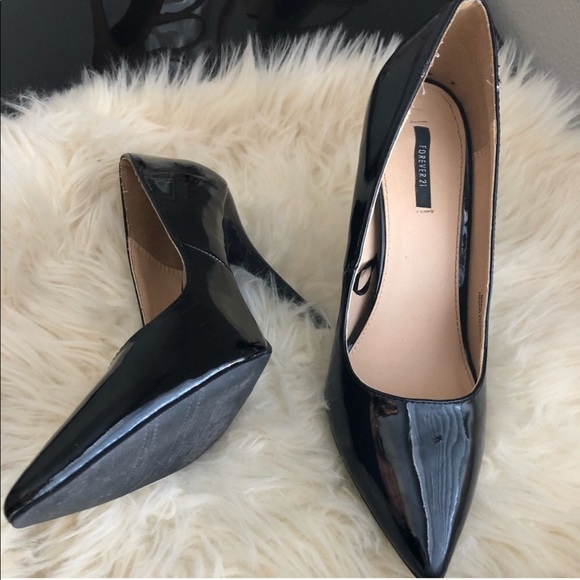 Sold - Picture 3 of 6